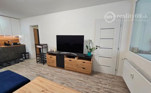 KARPATSKÁ - 2 IZBOVÝ BYT ZARIADENÝ IHNEĎ K DISPOZÍCII