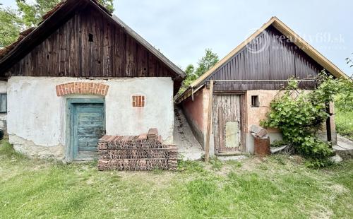 MAĎARSKO - SAJÓKERSZTÚR 2 X VINNÁ PIVNICA 50M2.