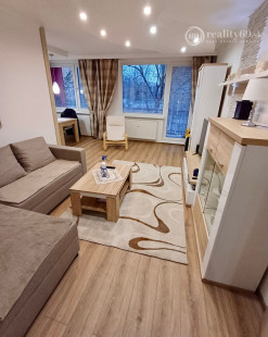 KPT. NÁLEPKU - ŠIRŠIE CENTRUM MESTA. - 3 IZBOVÝ ZARIADENÝ BYT 70 M2