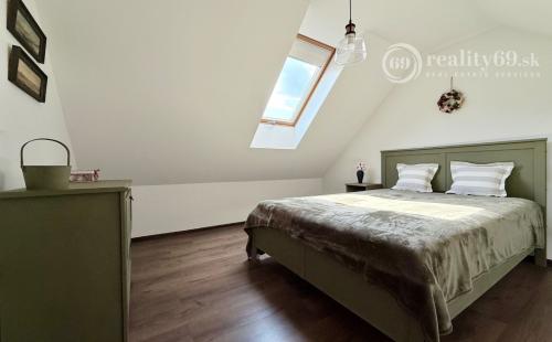 MAĎARSKO - TORNASZENTANDRÁS LUXUSNÁ CHALUPA PO REKONŠTRUKCII.