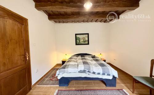 MAĎARSKO - TORNASZENTANDRÁS LUXUSNÁ CHALUPA PO REKONŠTRUKCII.