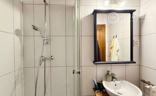 MAĎARSKO - TORNASZENTANDRÁS LUXUSNÁ CHALUPA PO REKONŠTRUKCII.