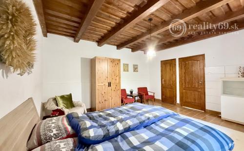 MAĎARSKO - TORNASZENTANDRÁS LUXUSNÁ CHALUPA PO REKONŠTRUKCII.