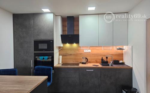 KARPATSKÁ - 2 IZBOVÝ BYT ZARIADENÝ IHNEĎ K DISPOZÍCII