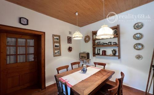 MAĎARSKO - BORSODIVÁNKA KRÁSNÝ SEDLIACKÝ DOM PO KOMPLETNEJ REKONŠTRUKCII.