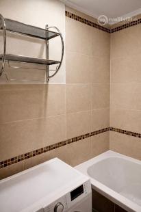 NAD JAZEROM - AZOVSKÁ 1,5 IZBOVÝ BYT 41 M2, ZARIADENÝ KOMPLET.