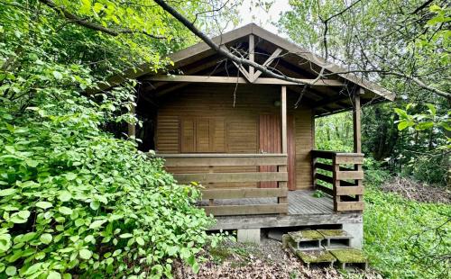 FURČA - STAVEBNÝ POZEMOK 567 M2, PRI OBYTNOM SÚBORE NA HORE.