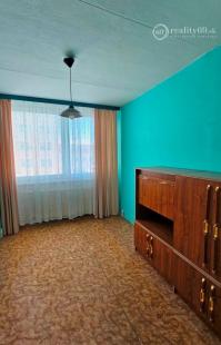 CENTRUM MESTA JÁNOŠÍKOVÁ 3 IZBOVÝ ZARIADENÝ BYT