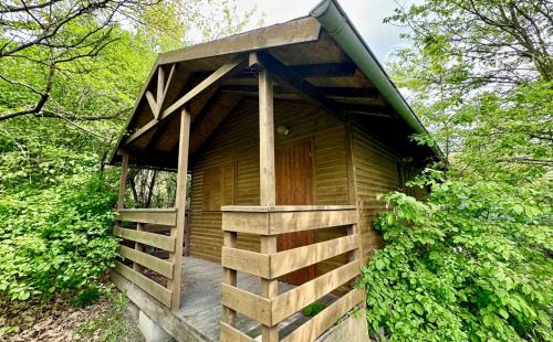 FURČA - STAVEBNÝ POZEMOK 567 M2, PRI OBYTNOM SÚBORE NA HORE.