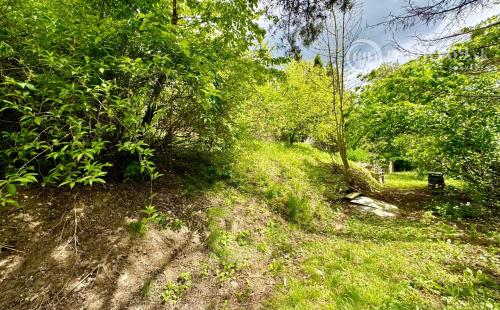 FURČA - STAVEBNÝ POZEMOK 567 M2, PRI OBYTNOM SÚBORE NA HORE.