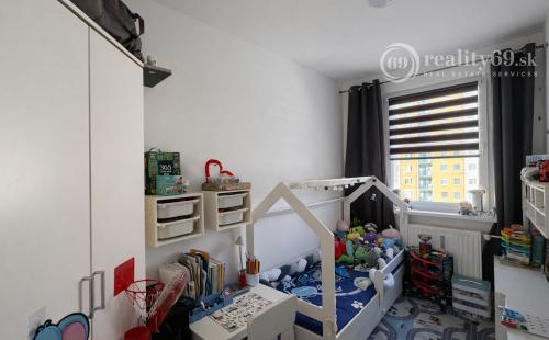 ŤAHANOVCE - BUKUREŠŤSKÁ 3 IZBOVÝ BYT PO REKONŠTRUKCII 64 M2