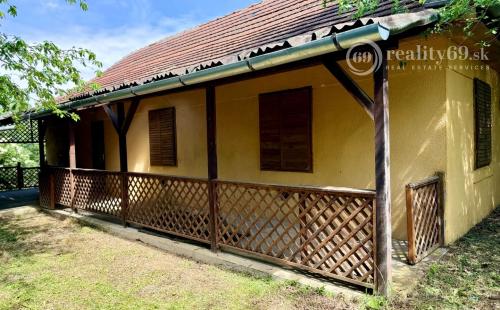 MAĎARSKO - ABAÚJVÁR ZACHOVALÝ 2 IZBOVÝ VIDIECKY DOM