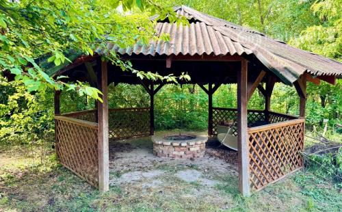 MAĎARSKO - ABAÚJVÁR ZACHOVALÝ 2 IZBOVÝ VIDIECKY DOM