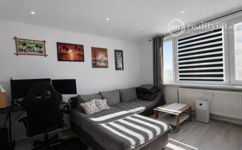 ŤAHANOVCE - BUKUREŠŤSKÁ 3 IZBOVÝ BYT PO REKONŠTRUKCII 64 M2