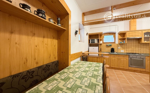 MAĎARSKO - GONC PENZIÓN VHODNÝ AJ NA BÝVANIE V  BLÍZKOSTI SLOVENSKÝCH HRANÍC, VÝBORNÁ INVESTÍCIA.