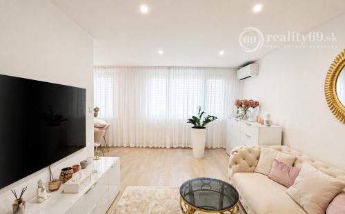 JAZERO - LUXUSNÝ 3 IZBOVÝ BYT PRE NÁROČNÉHO KUPUJÚCEHO