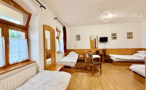 MAĎARSKO - GONC PENZIÓN VHODNÝ AJ NA BÝVANIE V  BLÍZKOSTI SLOVENSKÝCH HRANÍC, VÝBORNÁ INVESTÍCIA.