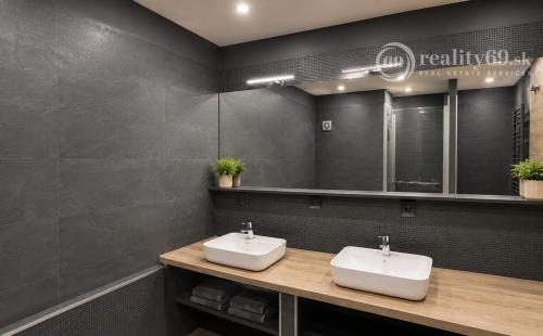KOŠICE – FURČA PRIESTRANNÝ 3-IZBOVÝ BYT PO KOMPLETNEJ REKONŠTRUKCII, 71 M2 + LODŽIA
