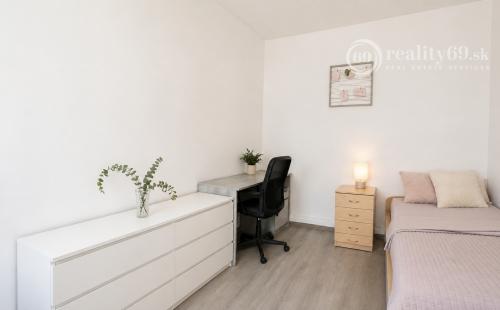 RODINNÝ DOM V CENE 2-IZBOVÉHO BYTU V KOŠICIACH VEĽKÝ POZEMOK 1 726 m²  TURŇA NAD BODVOU