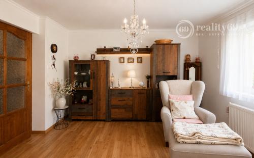 MAĎARSKO - SZUHOGY  4 IZBOVÝ RD 110 M2, POZEMOK 1410 M2