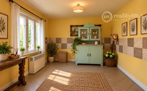 MAĎARSKO - SZUHOGY  4 IZBOVÝ RD 110 M2, POZEMOK 1410 M2