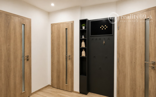 KOŠICE – FURČA PRIESTRANNÝ 3-IZBOVÝ BYT PO KOMPLETNEJ REKONŠTRUKCII, 71 M2 + LODŽIA