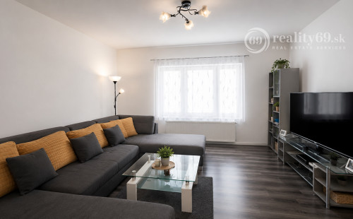 RODINNÝ DOM V CENE 2-IZBOVÉHO BYTU V KOŠICIACH VEĽKÝ POZEMOK 1 726 m²  TURŇA NAD BODVOU