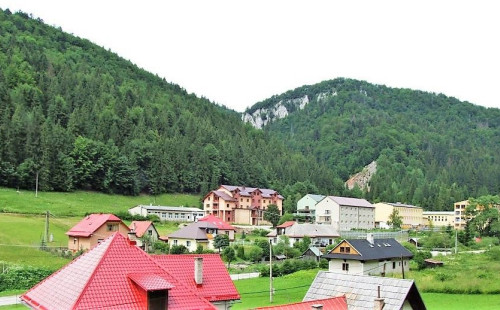 SUPER CENA ! MLYNKY - HOTEL GERAVY 36 APARTMÁNOV - 5 PODLAŽÍ.
