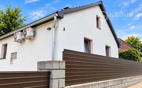 ABAÚJVÁR – MAĎARSKO 2 IZBOVÝ RD S TERASOU