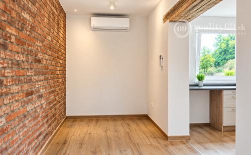 ABAÚJVÁR – MAĎARSKO 2 IZBOVÝ RD S TERASOU