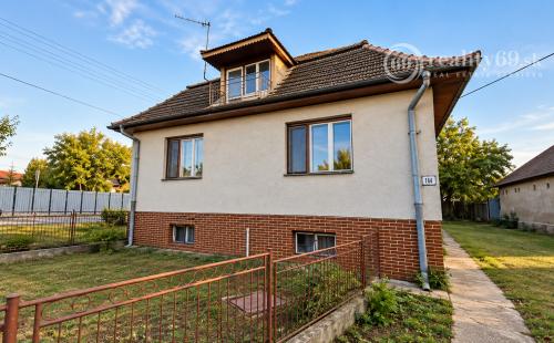 KOŠICKÉ OĽŠANY - RODINNÝ DOM NA VYBORNOM MIESTE 