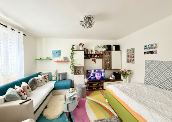 CENTRUM MESTA - JESENNÁ PEKNÝ 1 IZBOVÝ BYT VÝBORNÝ STAV.