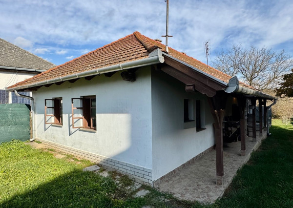 MAĎARSKO - SZÁSZFA VÝBORNÁ OBEC V POHRANIČÍ TOP LOKALITA.