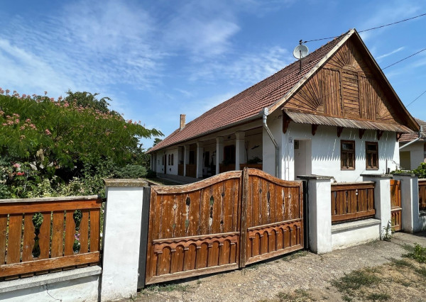 MAĎARSKO - BORSODIVÁNKA KRÁSNÝ SEDLIACKÝ DOM PO KOMPLETNEJ REKONŠTRUKCII.