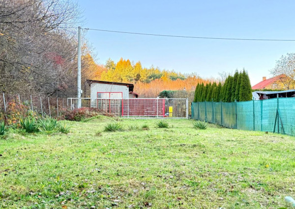 ZELENÝ DVOR – MONČÍ POTOK STAVEBNÝ POZEMOK 396 M2.