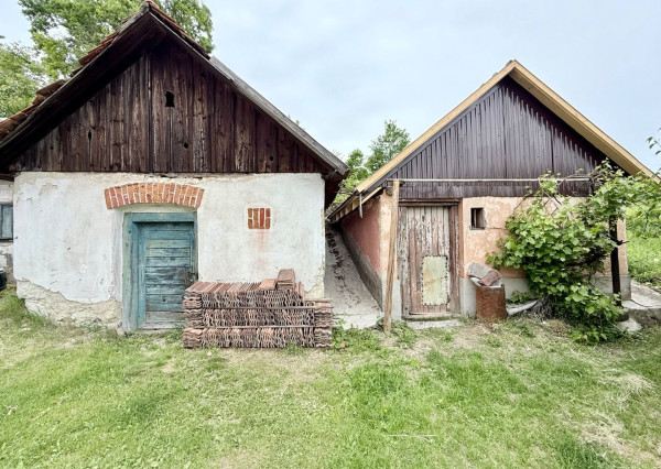 MAĎARSKO - SAJÓKERSZTÚR 2 X VINNÁ PIVNICA 50M2.