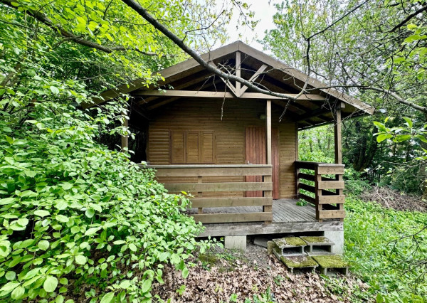 FURČA - STAVEBNÝ POZEMOK 567 M2, PRI OBYTNOM SÚBORE NA HORE.