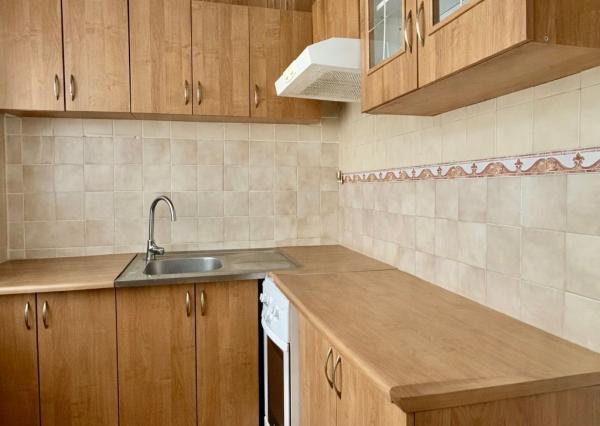 JAZERO - NÁMESTIE KOZMONAUTOV 2 IZBOVÝ BYT 49 M2 IHNEĎ K DISPOZÍCII