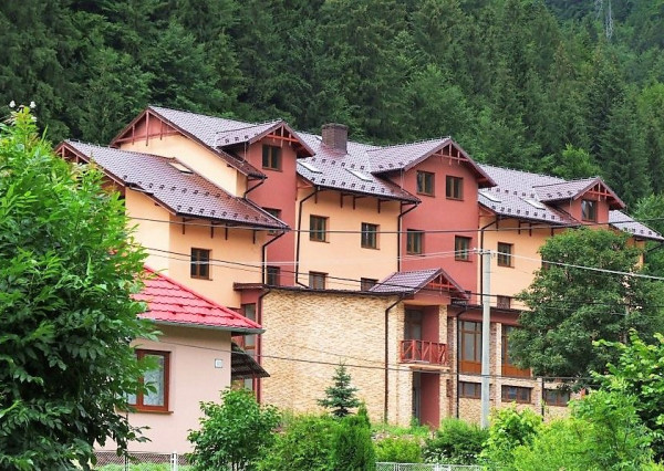 SUPER CENA ! MLYNKY - HOTEL GERAVY 36 APARTMÁNOV - 5 PODLAŽÍ.