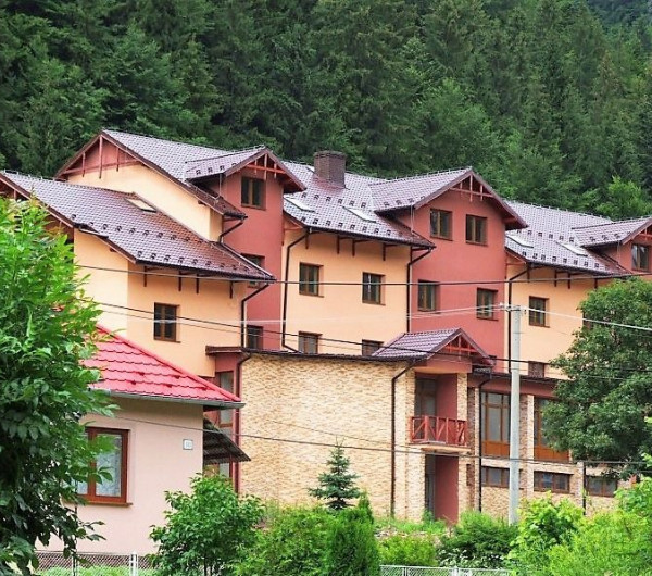 SUPER CENA ! MLYNKY - HOTEL GERAVY 36 APARTMÁNOV - 5 PODLAŽÍ.