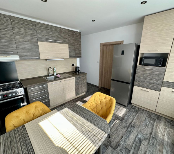 FURČA - KPT. JAROŠA PEKNÝ 2 IZBOVÝ BYT 58 M2, LODŽIA, PO REKONŠTRUKCII ZARIADENÝ.