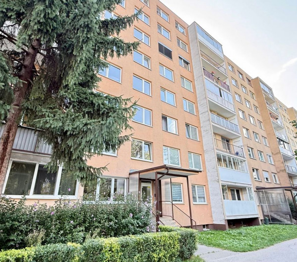 JAZERO - BUKOVECKÁ 1,5 IZBOVÝ BYT 40M2