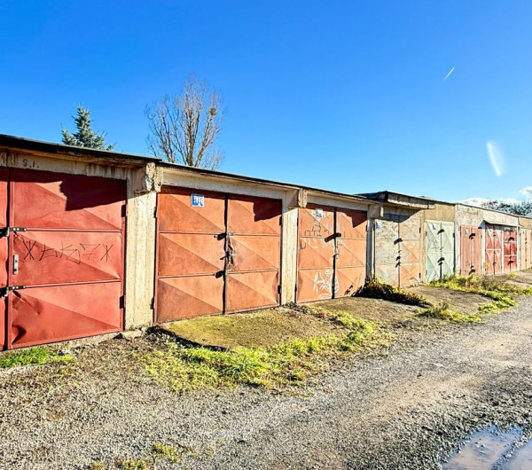 KOŠICE JUH - GARÁŽ PRI MALEJ STANICI 18 M2