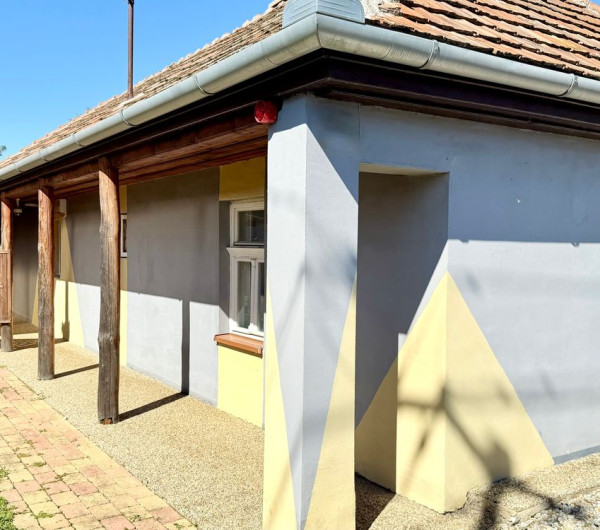 MAĎARSKO - MÉRA PEKNÝ GAZDOVSKÝ RD PO REKONŠTRUKCII.