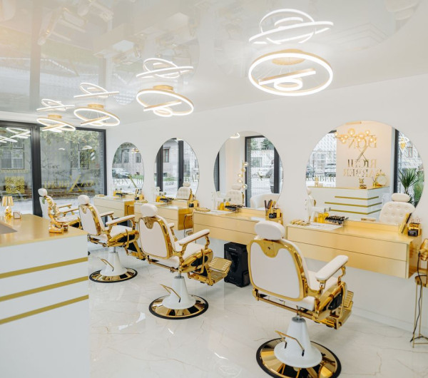 ODSTÚPENIE ZABEHNUTEJ PREVÁDZKY BARBER SHOPU V KOŠICIACH