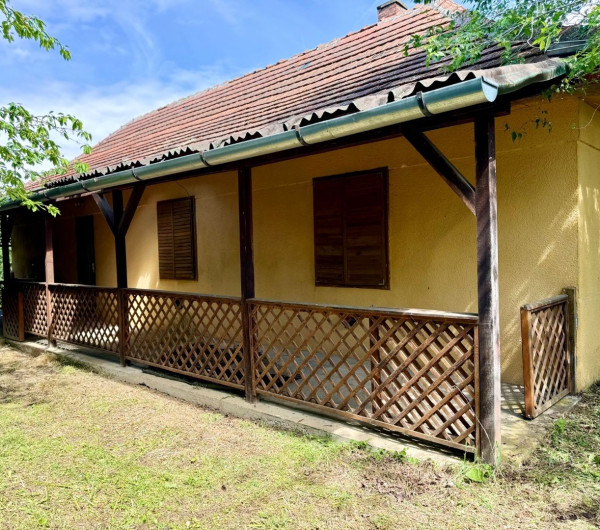 MAĎARSKO - ABAÚJVÁR ZACHOVALÝ 2 IZBOVÝ VIDIECKY DOM