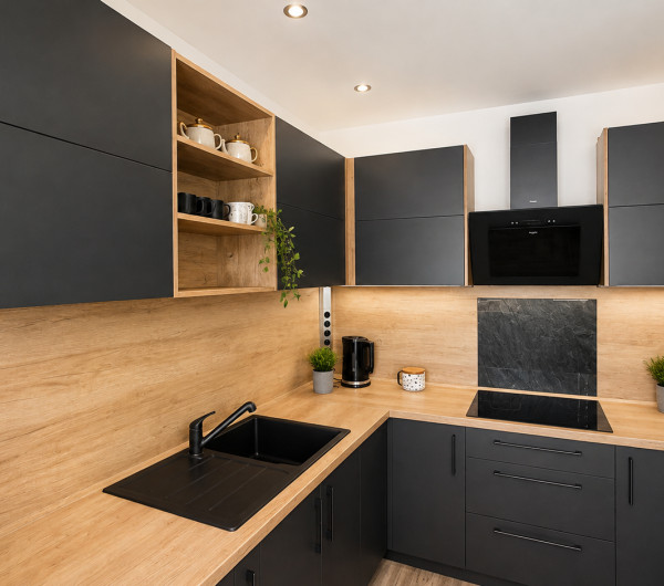 KOŠICE – FURČA PRIESTRANNÝ 3-IZBOVÝ BYT PO KOMPLETNEJ REKONŠTRUKCII, 71 M2 + LODŽIA