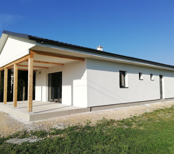 MAĎARSKO - GONC NOVOSTAVBA 4 IZBOVÉHO RD 100 M2, POZEMOK 852 M2